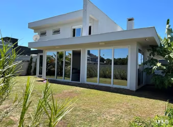 Casa em condomínio fechado com 4 quartos à venda na Rodovia Aparício Ramos Cordeiro, 180, Campeche, Florianópolis por R$ 2.900.000