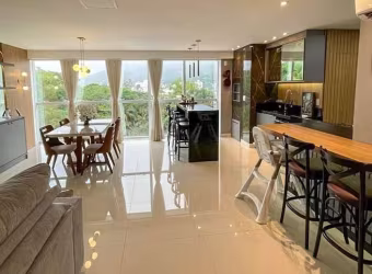 Apartamento mobiliado com 3 suítes no Centro