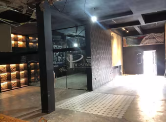 Belíssimo Prédio para locação com 333m², localizado na Rua Apucarana , esquina com a Rua Emilia Mare