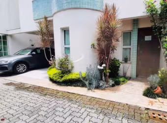 Sobrado residencial à venda, Vila Regente Feijó, São Paulo.