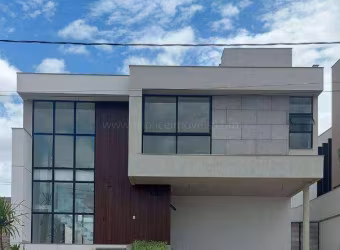 Casa 4 quartos de alto padrão com piscina e área gourmet privativos e vista para a represa no condomínio Alphaville.