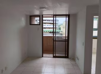 Apartamento de 2 quartos com suíte, vazio, vista livre, 1 vaga e lazer completo.