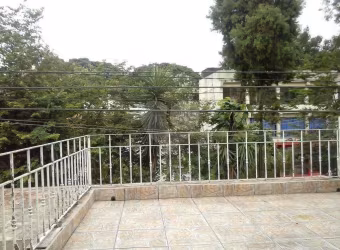 Ótimo sobrado no conjunto Residencial Santa Terezinha