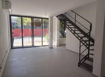 Oportunidade Imperdível: Loja para Locação em Moema!