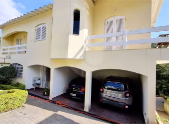 Casa à venda de 278m² | 3 dorms (1 suíte) | Living 3 ambientes | Área de Lazer | 4 vagas no Mandaqui
