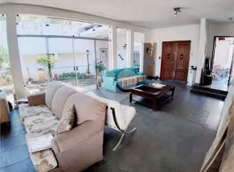 Casa Alto Padrão. Estuda Permuta