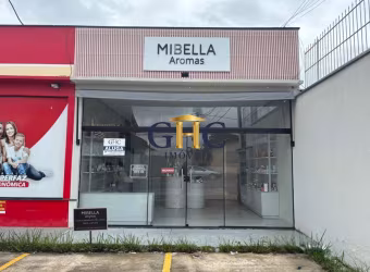 Alugo salão em Centro Comercial, com ótima localização no Centro de Salto de Pirapora/SP  Rua Francisco de Barros Leite, 730 - Sala 06  Salão: - 76,04