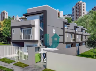 Sobrado triplex em condomínio com 3 quartos sendo 1 suite - Portão