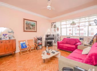 Espaçoso apartamento 3 quartos, suite e vaga de garagem no Posto 6