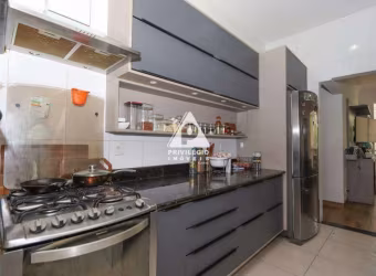 Apartamento à venda, 3 quartos, 1 suíte, frente, andar alto, prox. do metrô, 130m², Flamengo. RIO DE JANEIRO/RJ.