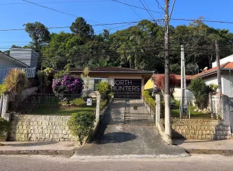 Casa Averbada com terreno de 1013m², com 3 dormitórios