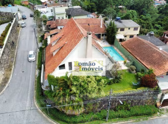Casa à Venda - Próximo ao Centro de Mairiporã, Bairro Jd Esther