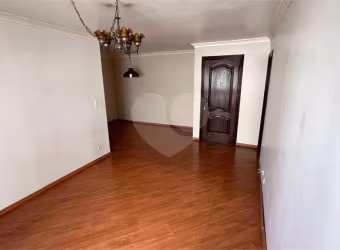 Apartamento com 3 quartos à venda em Bela Vista - SP