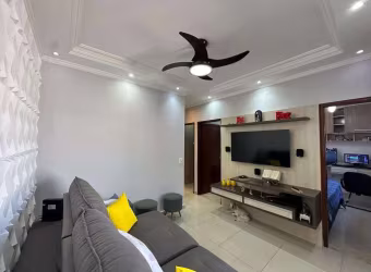 Casa com 3 quartos, Ocian, Praia Grande - R$ 450 mil