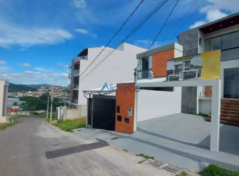 Casa dúplex com 3 quartos no Residencial Jardim São João