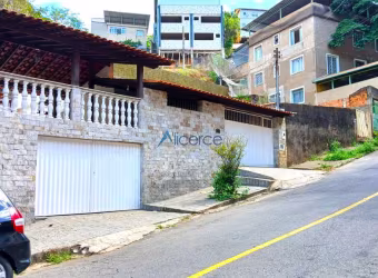Casa linear com 2 quartos no bairro Santa Luzia