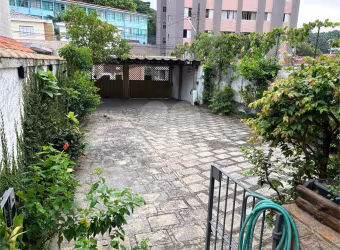 Casa 272m2 4 dormitórios 2 Suites 6 Banheiros 8 vagas no Sacomã! Venda!