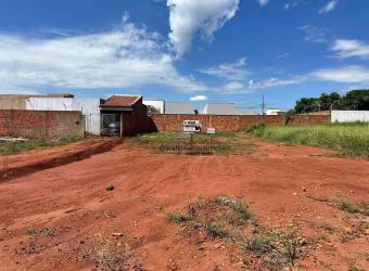 Terreno à venda meio de quadra - Bela Laguna