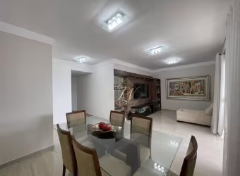 Maravilhoso apartamento, andar alto, vista livre, prédio com lazer, a 3 quadras da praia no bairro do Embaré!!!