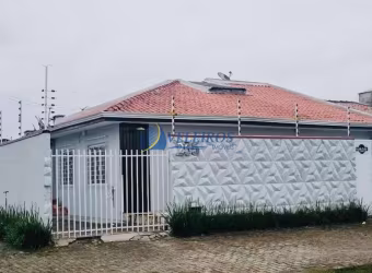 Casa com 3 quartos à venda na Rua Renato Leone, 255, Parque São João, Paranaguá por R$ 379.000
