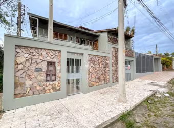 Casa 6 dormitórios (2 suítes)