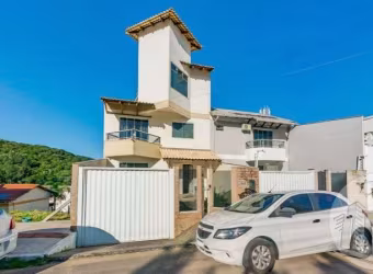 Casa Alto Padrão no ARIRIBÁ com 5 Suítes e 3 Vagas