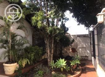 Casa com 3 dormitórios, 198 m² - venda por R$ 1.000.000,00 ou aluguel por R$ 10.000,00/mês - Centro - Barretos/SP