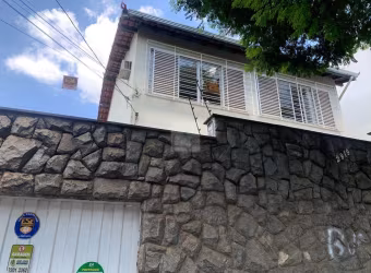 Imperdível casa à venda em Belo Horizonte-MG, Barro Preto: 7 quartos, 1 suíte, 2 salas, 4 banheiros, 2 vagas, 168m².