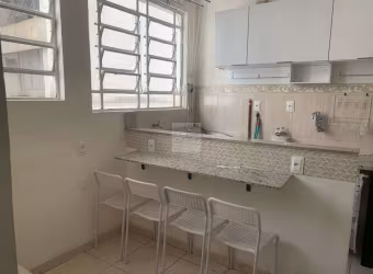 Apartamento para locação no Centro de Belo Horizonte-MG: 1 quarto, 1 suíte, 1 sala, 1 banheiro, 40m².
