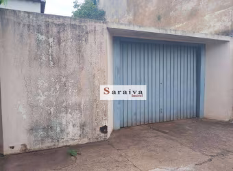 Casa com 3 dormitórios à venda, 600 m² por R$ 850.000 - Centro - Itapuí/SP