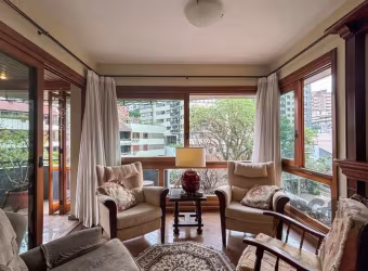 Apartamento de 3 dormitórios, sendo 1 suíte, com 2 vagas de garagem escrituradas, .localizado na parte nobre da Bela Vista, próximo ao Clube União e à Praça da Encol. Com 142,82 m² de área privativa, 