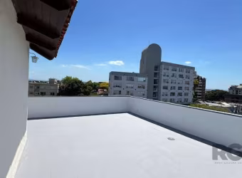 Excelente Cobertura em local nobre do bairro , com 3 dormitorios 1 suíte , lavabo + banho social , sala 2 ambientes , cozinha + area de serviços ( armários na cozinha ) , lavanderia , office , churras