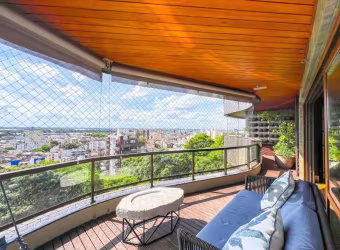 Localizado no prestigiado bairro Moinhos de Vento, este apartamento cheio de personalidade oferece uma experiência única de conforto e estilo. Com 3 dormitórios, sendo 1 suíte com sacada oferecendo um