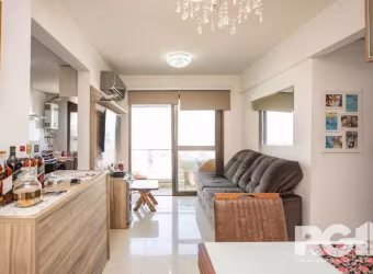 Este apartamento, completamente mobiliado, possui 72 m² privativos e conta com três dormitórios, sendo uma suíte. O living integrado, com churrasqueira, oferece um espaço acolhedor e funcional, perfei