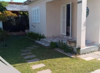 Casa para Venda em Tramandaí, Centro, 3 dormitórios, 1 banheiro, 1 vaga
