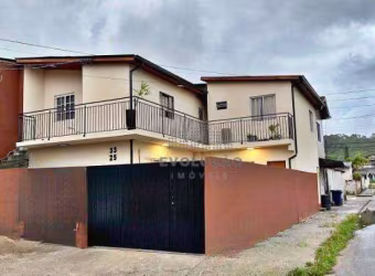CASA - 07 Quartos, 03 Vagas, Investimento - Serraria - Santa Catarina