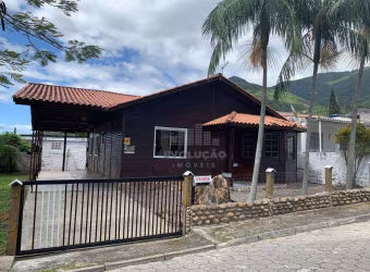 Casa com 3 dormitórios à venda - Praia de Fora - Palhoça/SC