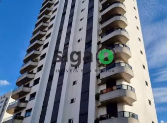 Apartamento a Venda em MOEMA com 5 quartos e  220m²