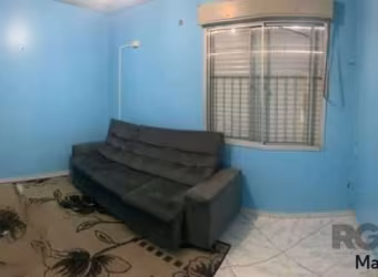 Apartamento de 02 dormitorios transformado em 3 com facil reversao, banheiro social ,sala . cozinha planejada, condominio com portaria 24 horas dando segurança  com espaços de lazer, saláo de festas, 