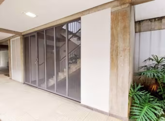 Excelente imóvel de 94m² privativos, conta com 01 dormitórios, sendo uma suíte, com possibilidade de 02 quartos, sala de estar/jantar espaçosa, cozinha americana com churrasqueira interna, 02 banheiro