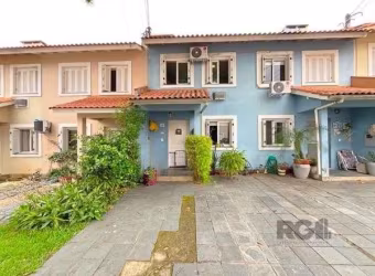 Casa em Porto Alegre, no bairro Cavalhada, com 2 dormitório(s), e 2 banheiros, à venda.