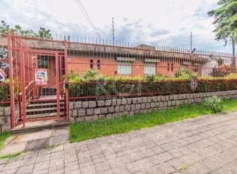 Casa para Venda - 408m², 3 dormitórios, sendo 3 suites, 4 vagas - Chácara das Pedras