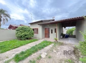 Casa em Porto Alegre, no bairro Lageado, com 3 dormitório(s), e 3 banheiros, à venda.