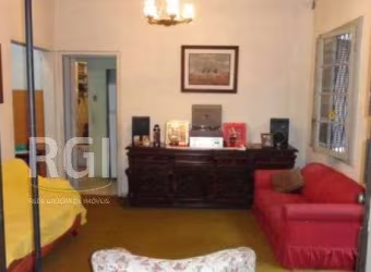 Casa para Venda - 200m², 3 dormitórios, 2 vagas - São João