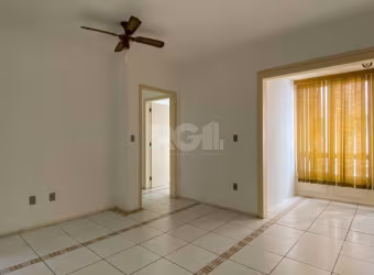 Se está procurando um apartamento com churrasqueira e amplo living integrado, este imóvel é ideal para você. &lt;BR&gt;&lt;BR&gt;Apartamento 1 dormitório, amplo living 2 ambientes, sacada integrada co