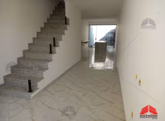 Sobrado no Bairro do Bosque da Saúde, com 3 dormitórios, 01 suite, sala ampliada, com quintal e churrasqueira
