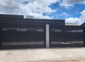 Aluguel de casa no Jardim das Cerejeiras, Atibaia-SP: 3 quartos, 1 suíte, 3 salas, 2 banheiros, 4 vagas de garagem, 110m².