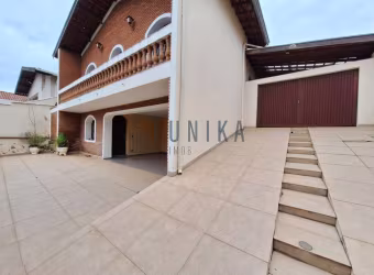 Espetacular casa à venda em Campinas-SP, Jardim Carlos Lourenço! 3 quartos, 1 suíte, 3 salas, 3 banheiros, 6 vagas, 267m²!