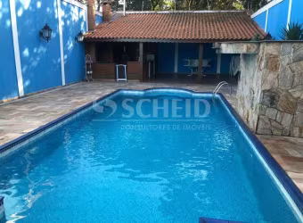 sobrado à venda 500mt2, sendo 4 dormitórios, 3 suites, com piscina