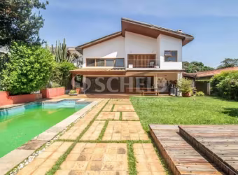 Casa de Condomínio com 4 Dormitórios (Suítes) à venda no jardim Hípico.